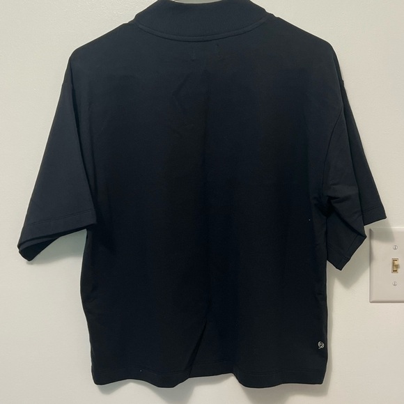 Black drop shoulder mock neck short sleeve tee BNWT! - Picture 4 of 7